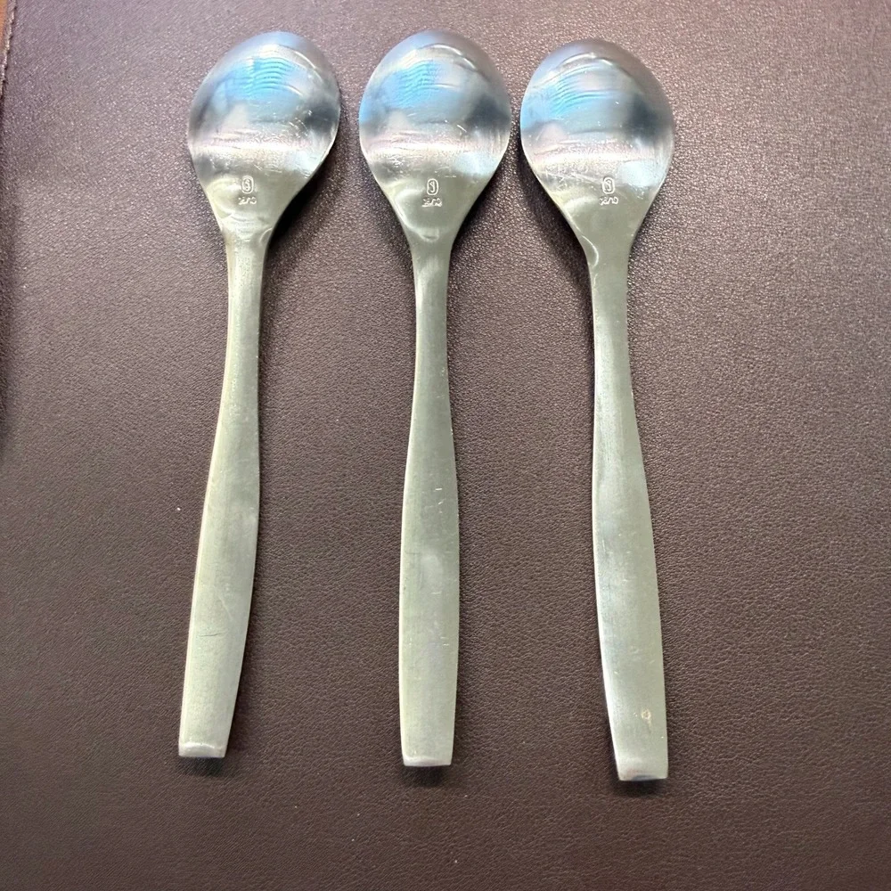 Gourmet Settings LOFT Soup‎ Spoons 8Pc 18/10  and 18/8 Stainless Steel